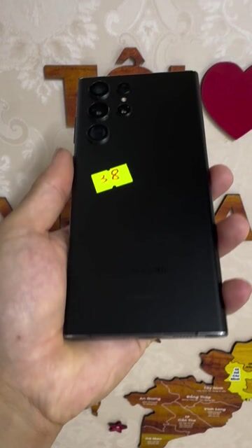 Samsung S22 Ultra Ram8-128GB-Zin đốm. Mua bán Điện thoại tại Quận Long Biên Hà Nội được đăng bởi ADAYROI ĐIỆN THOẠI RUBY  hình 1