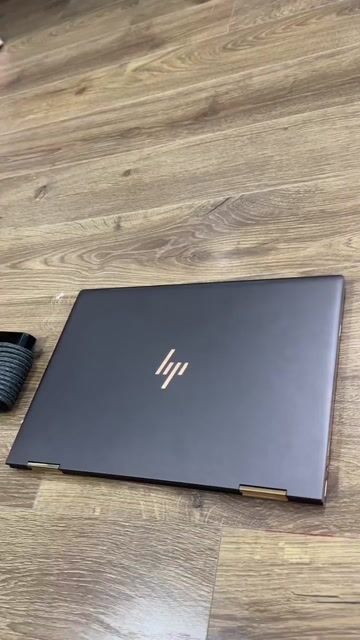 HP Spectre x360 13-ae i5-8265u 13.3 inch 8GB/256GB. Mua bán Laptop tại Quận Nam Từ Liêm Hà Nội được đăng bởi HoangHaTrang hình 1