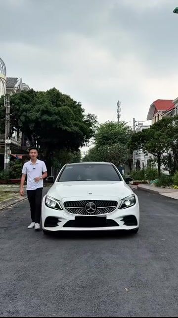 C300 AMG 2021 TRẮNG NÂU 2021. Mua bán Ô tô tại Quận Bình Tân Tp Hồ Chí Minh được đăng bởi Huỳnh Thiên Bảo hình 1