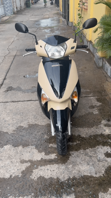 Honda Lead 2012 đẹp, máy êm thì thầm biển SG. Mua bán Xe máy tại Quận 8 Tp Hồ Chí Minh được đăng bởi Quân  hình 1