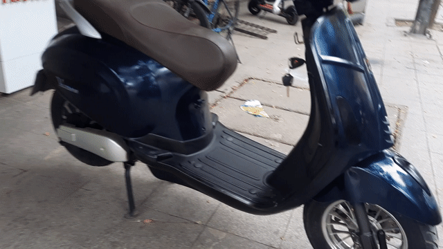 Xe  điện Vespa nhập khẩu SIÊU ĐẸP bh 6 tháng. Mua bán Xe máy tại Quận Đống Đa Hà Nội được đăng bởi Luuducthang hình 1