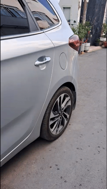 KIA Rondo 2017 2.0 Xăng Tự động Bạc. Mua bán Ô tô tại Thành phố Thủ Đức Tp Hồ Chí Minh được đăng bởi Nguyen Khanh hình 1