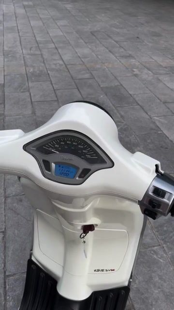Primavera 125 3vie 2016 màu trắng xe đẹp như mới. Mua bán Xe máy tại Quận Cầu Giấy Hà Nội được đăng bởi Anh Khoa hình 1