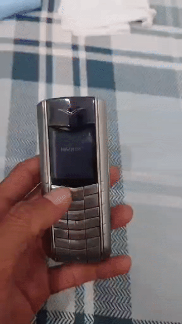 Vertu Ascent 2004 Bạc máy  2G ( Bán Hoặc GL). Mua bán Điện thoại tại Thành phố Cà Mau Cà Mau được đăng bởi Second Hand  hình 1