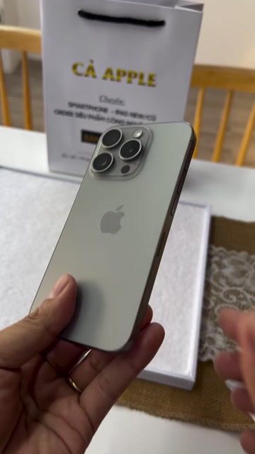 15 Pro 128GB Titan Lock độ sim có Ship. Mua bán Điện thoại tại Huyện Hóc Môn Tp Hồ Chí Minh được đăng bởi Tuấn hình 1