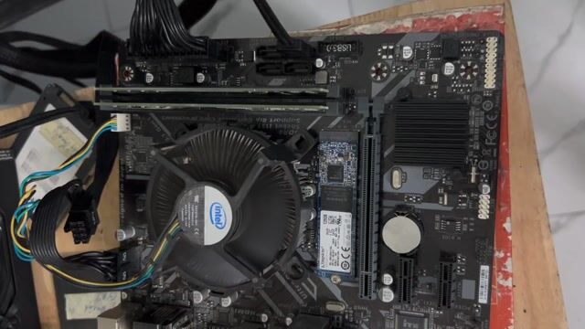 Mainboard Gigabyte H310 có khe M2. Mua bán Linh kiện (RAM, Card...) tại Quận Tây Hồ Hà Nội được đăng bởi MayTinhGiaReHaNoi hình 1