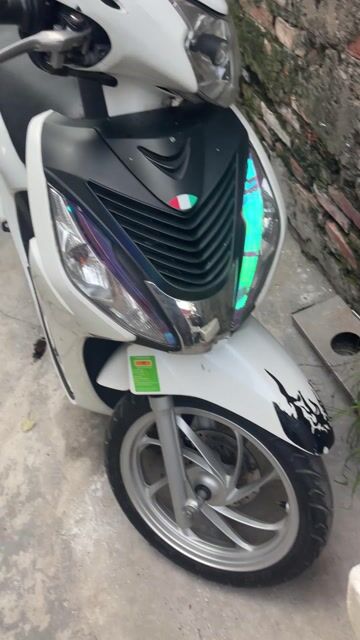 honda vision đời 2023 màu trắng đen như hình. Mua bán Xe máy tại Quận Thanh Xuân Hà Nội được đăng bởi THOA QUACH hình 1