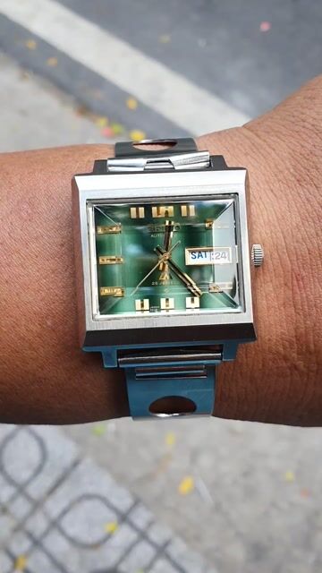 Đồng hồ Seiko Tank Automatic Kim loại Xanh lá. Mua bán Đồng hồ tại Quận Tân Bình Tp Hồ Chí Minh được đăng bởi Henry Shop Watchs hình 1
