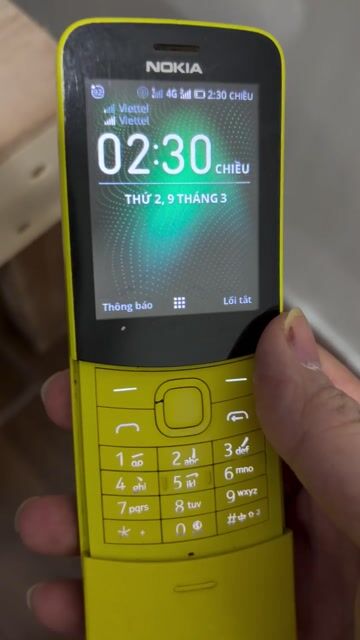 Nokia 8810 4G Vàng 2 Sim Phát Wifi xem Youtube. Mua bán Điện thoại tại Huyện Gia Lâm Hà Nội được đăng bởi Henry Dinh hình 1