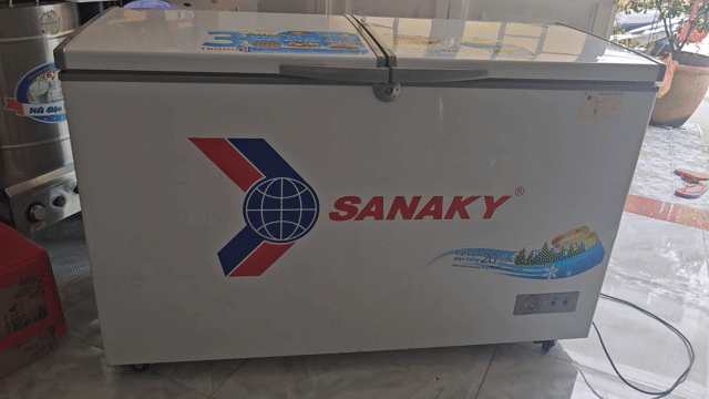 Tủ đông Sanaky 2 ngăn Lớn. Mua bán Tủ lạnh tại Thành phố Vĩnh Long Vĩnh Long được đăng bởi Ngoc chi hình 1