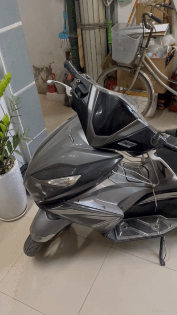 Honda Air Blade Đen xám. Mua bán Xe máy tại Quận Hoàng Mai Hà Nội được đăng bởi Nguyễn Huyền hình 1