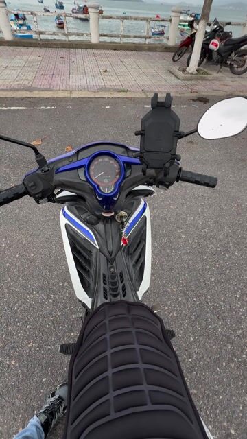 Cần bán xe Yamaha 135cc (2016)  📌 Đặc điểm chính:. Mua bán Xe máy tại Thành phố Nha Trang Khánh Hòa được đăng bởi Serek Mike hình 1