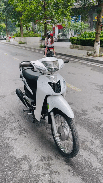 Wave 50cc Trắng Đèn Led Đời Mới Mới Đi 2500km. Mua bán Xe máy tại Quận Cầu Giấy Hà Nội được đăng bởi Đỗ Mai hình 1