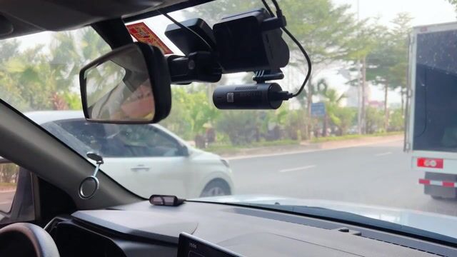 Camera Hành Trình 70mai m310 kết nối wifi