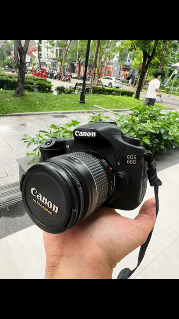 Máy ảnh Canon 60D Đen. Mua bán Máy ảnh, Máy quay tại Quận Nam Từ Liêm Hà Nội được đăng bởi Nguyễn Xuân Linh hình 1