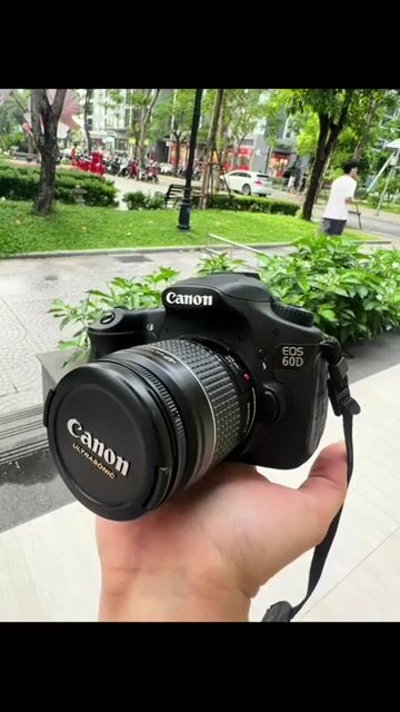 Máy ảnh Canon 60D Đen. Mua bán Máy ảnh, Máy quay tại Quận Nam Từ Liêm Hà Nội được đăng bởi Nguyễn Xuân Linh hình 1