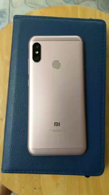 Xiaomi Mi A2 Lite Gold Ram4/64GB Màn Zin Đẹp Mượt. Mua bán Điện thoại tại Quận Gò Vấp Tp Hồ Chí Minh được đăng bởi THCellPhones hình 1