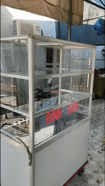 Tủ bán hàng rong nhôm kính 1m x 1m6. Mua bán Đồ chuyên dụng, Giống nuôi trồng tại Thị xã Gò Công Tiền Giang được đăng bởi anh tuấn hình 1