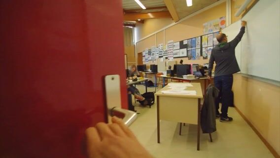 Mannequin challenge formation AMA CV