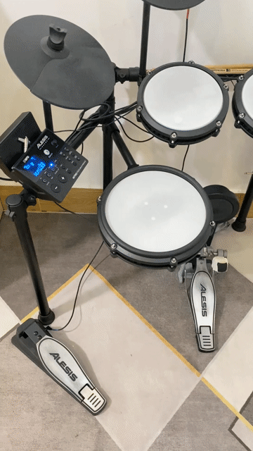Trống điện Alesis Nitro E-Kit Đen. Mua bán Nhạc cụ tại Quận Phú Nhuận Tp Hồ Chí Minh được đăng bởi K L hình 1