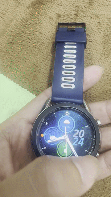 Samsung Galaxy Watch 42mm. Mua bán Thiết bị đeo thông minh tại Quận Cái Răng Cần Thơ được đăng bởi hung bui hình 1