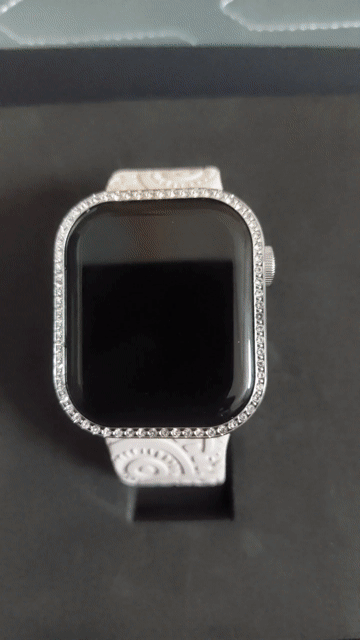 FUNOST Đồng hồ thông minh Hồng nhạt Đã bóc seal. Mua bán Thiết bị đeo thông minh tại Thành phố Thanh Hóa Thanh Hóa được đăng bởi Lê Thanh Hà hình 1
