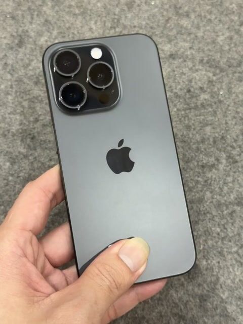 iPhone 15 Pro 256G Black Fullbox Pin 93%. Mua bán Điện thoại tại Quận Thanh Khê Đà Nẵng được đăng bởi Thắng  hình 1