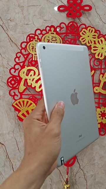 Apple iPad Gen 5 9.7 inch 32GB Bạc Wifi. Mua bán Máy tính bảng tại Quận Lê Chân Hải Phòng được đăng bởi Khánh Phone  hình 1
