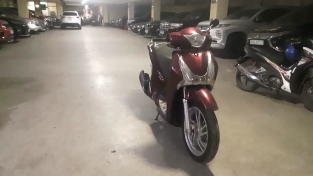 Honda SH màu Đỏ đô. Mua bán Xe máy tại Quận Hoàn Kiếm Hà Nội được đăng bởi Thu Nguyen hình 1