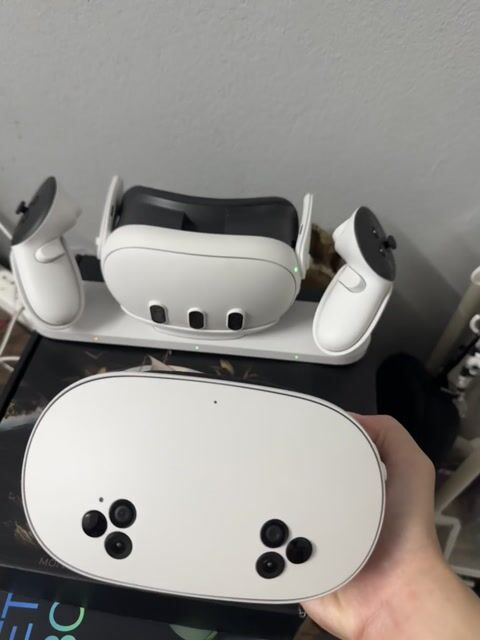 Meta Quest 3 128Gb Like New. Mua bán Thiết bị chơi game tại Quận Cẩm Lệ Đà Nẵng được đăng bởi Lion King VR Đà Nẵng hình 1