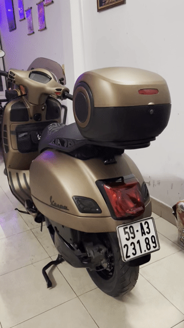 VESPA GTS HPE 300cc - XE GIA ĐÌNH (Siêu kiểng). Mua bán Xe máy tại Quận Gò Vấp Tp Hồ Chí Minh được đăng bởi Tony hình 1