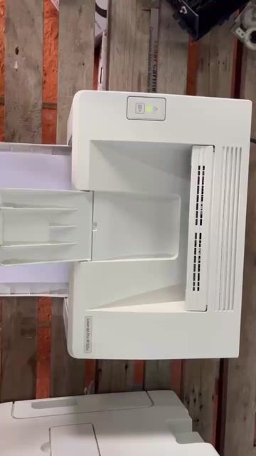 Máy in laser HP M102a Trắng Đẹp zin đã dọn mới. Mua bán Đồ dùng văn phòng tại Thành phố Biên Hòa Đồng Nai được đăng bởi Máy In Cũ Biên Hoà Giá Rẻ hình 1