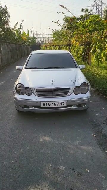 Mercedes-Benz C200 Bạc Tự động. Mua bán Ô tô tại Quận Bình Tân Tp Hồ Chí Minh được đăng bởi Pham Ngoc thanh hình 1