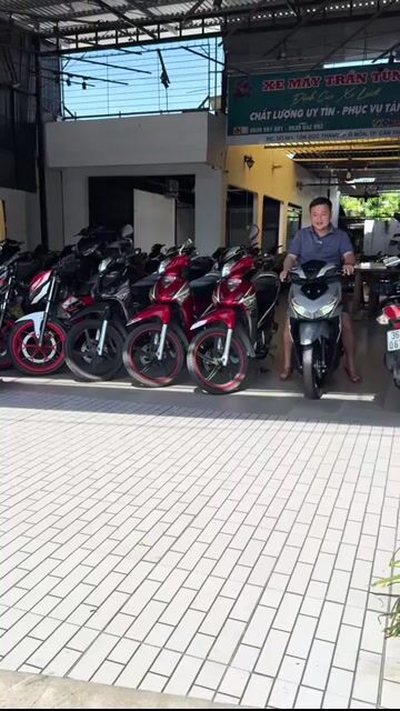 Vario 150 2018 mẫu cũ màu bạc poscher.. Mua bán Xe máy tại Quận Ô Môn Cần Thơ được đăng bởi Trần Tùng hình 1