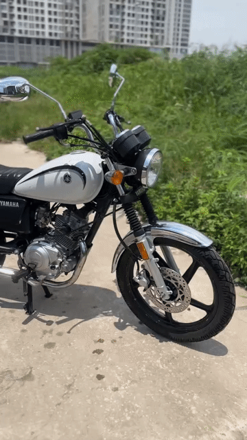 Yamaha Xe máy côn tay Trắng. Mua bán Xe máy tại Quận Thanh Xuân Hà Nội được đăng bởi Phú Lý hình 1