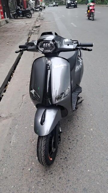 Xe máy điện Lavia GX 2026 Xám bóng mới 100%. Mua bán Xe máy tại Quận Đống Đa Hà Nội được đăng bởi Thiên Hương hình 1