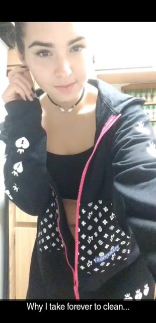 Model - Alaina Garcia legs