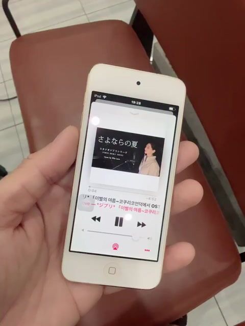 Apple iPod Touch sưu tầm gold 32g new 98%. Mua bán Tivi, Âm thanh tại Quận 8 Tp Hồ Chí Minh được đăng bởi Minh Minh hình 1