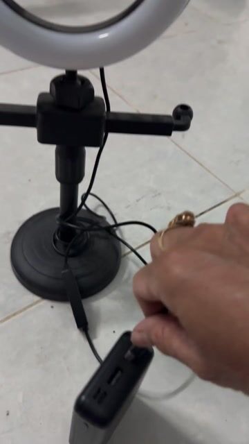 Đèn livestream đổi màu. Mua bán Đèn tại Huyện Bình Chánh Tp Hồ Chí Minh được đăng bởi Tin còn đăng là hàng còn nhé hình 1