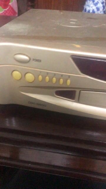 Đầu đĩa DVD Karaoke DH-3600 Vàng đồng Cổ điển. Mua bán Tivi, Âm thanh tại Quận Bình Thạnh Tp Hồ Chí Minh được đăng bởi hoa hình 1