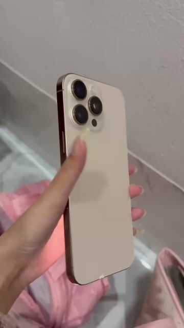 iPhone 16 Pro Max 256GB quốc tế có khay sim . Mua bán Điện thoại tại Quận Tây Hồ Hà Nội được đăng bởi hoa cúc hình 1