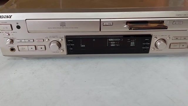 thanh lý Đầu đĩa CD MD Sony MXD-D2. Mua bán Tivi, Âm thanh tại Huyện Bình Chánh Tp Hồ Chí Minh được đăng bởi Le va loa amply bãi hình 1