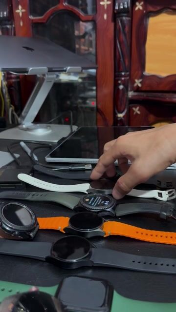 Samsung Galaxy Watch 6. Mua bán Thiết bị đeo thông minh tại Thành phố Buôn Ma Thuột Đắk Lắk được đăng bởi MUA THEO NHU CẦU hình 1