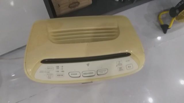 Máy lọc không khí Sharp KC-A50 Vàng. Mua bán Nội thất, đồ gia dụng khác tại Thành phố Thanh Hóa Thanh Hóa được đăng bởi Phương Hoàng hình 1