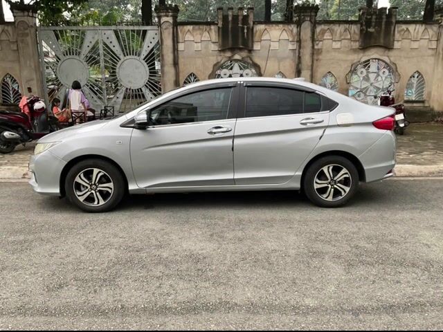 Honda City 2017 Bạc Số sàn. Mua bán Ô tô tại Thành phố Dĩ An Bình Dương được đăng bởi khôi hình 1