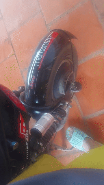 1 cặp xe điện như hình. Mua bán Xe đạp tại Huyện Long Thành Đồng Nai được đăng bởi  Quỳnh Uy Vũ hình 1
