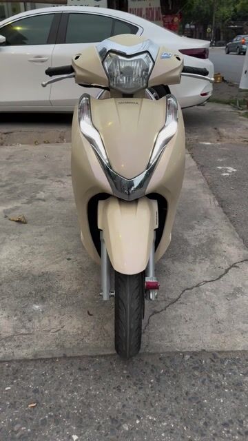 Honda Lead 2018 Vàng cát 18250 km. Mua bán Xe máy tại Thành phố Nam Định Nam Định được đăng bởi Bảo Nhi Trần hình 1