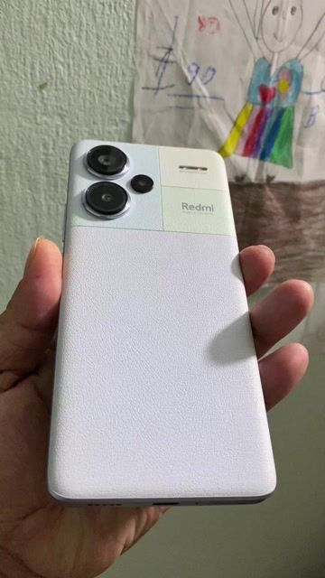 Xiaomi Redmi Note 13 Pro+ 5G 256GB Trắng 99%. Mua bán Điện thoại tại Quận Hải Châu Đà Nẵng được đăng bởi Linh  hình 1