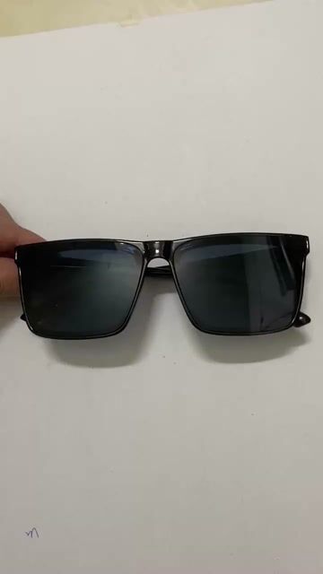 Kính râm thời trang chống chói chống UV 400. Mua bán Phụ kiện thời trang khác tại Quận Thanh Khê Đà Nẵng được đăng bởi Sản phẩm giá tốt hình 1