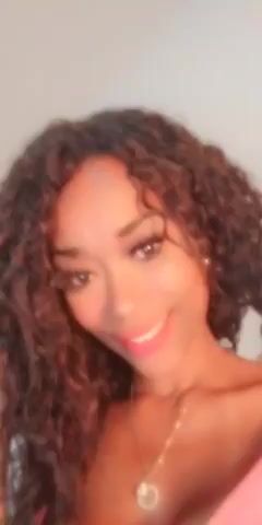 Model - anytagril carinhosa